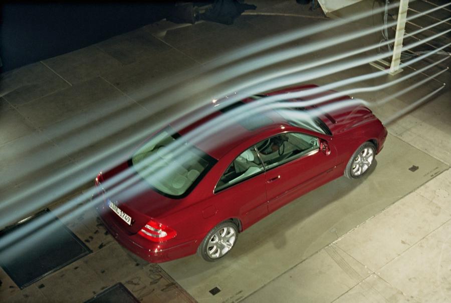  Mercedes-Benz CLK-Class 2003 года  (фото 30 из 163)
